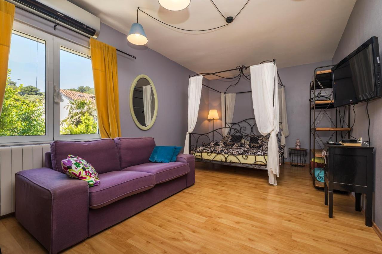 Alaburic Rooms & Apartment Mali Lošinj Esterno foto